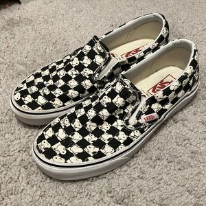 slide on peanuts vans